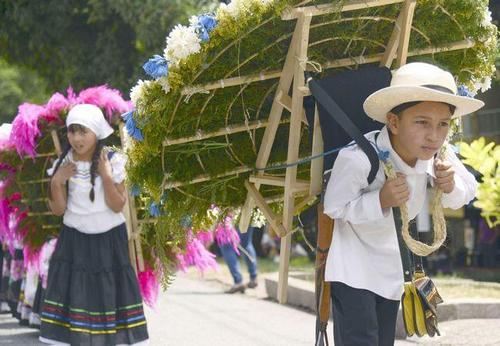 Le-hoi-hoa-medellin-2014
